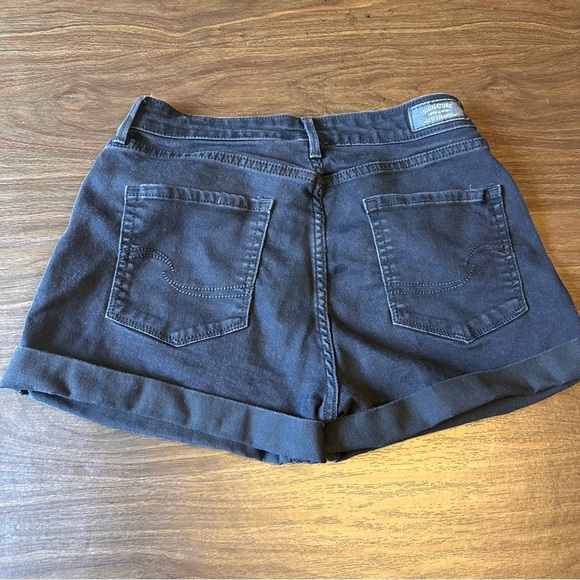 Levi’s Signature High-Rise Black Cuffed Shorts Size 10 - Picture 1 of 6